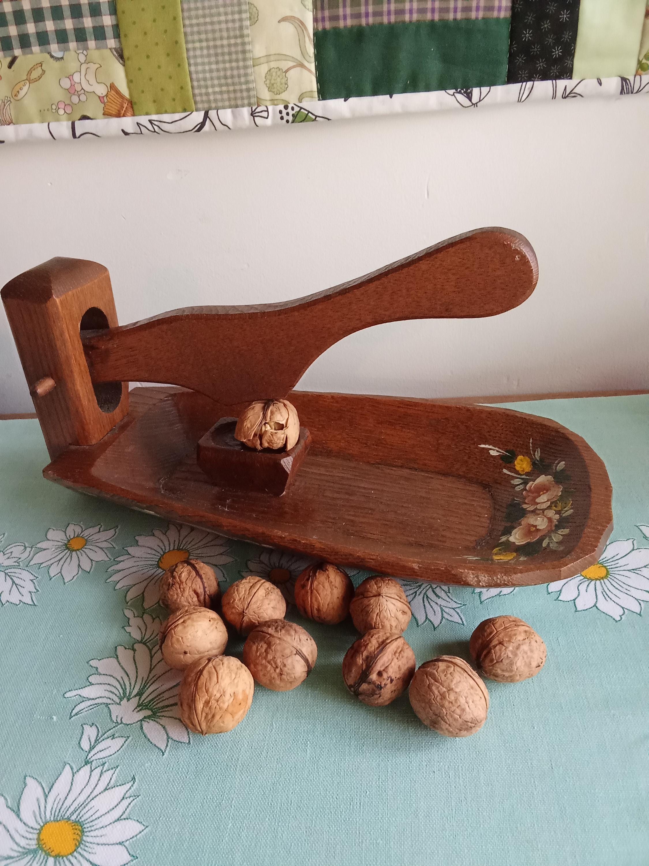 ANCIEN CASSE NOIX Ecureuil Nutcracker Squirrel Nussknacker Eichhörnchen Ardilla EUR 20,00