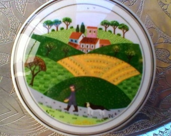 Mismatched porcelaine trinket box - Villeroy & Boch &quot;Laplau&quot; lid with Kahla dish