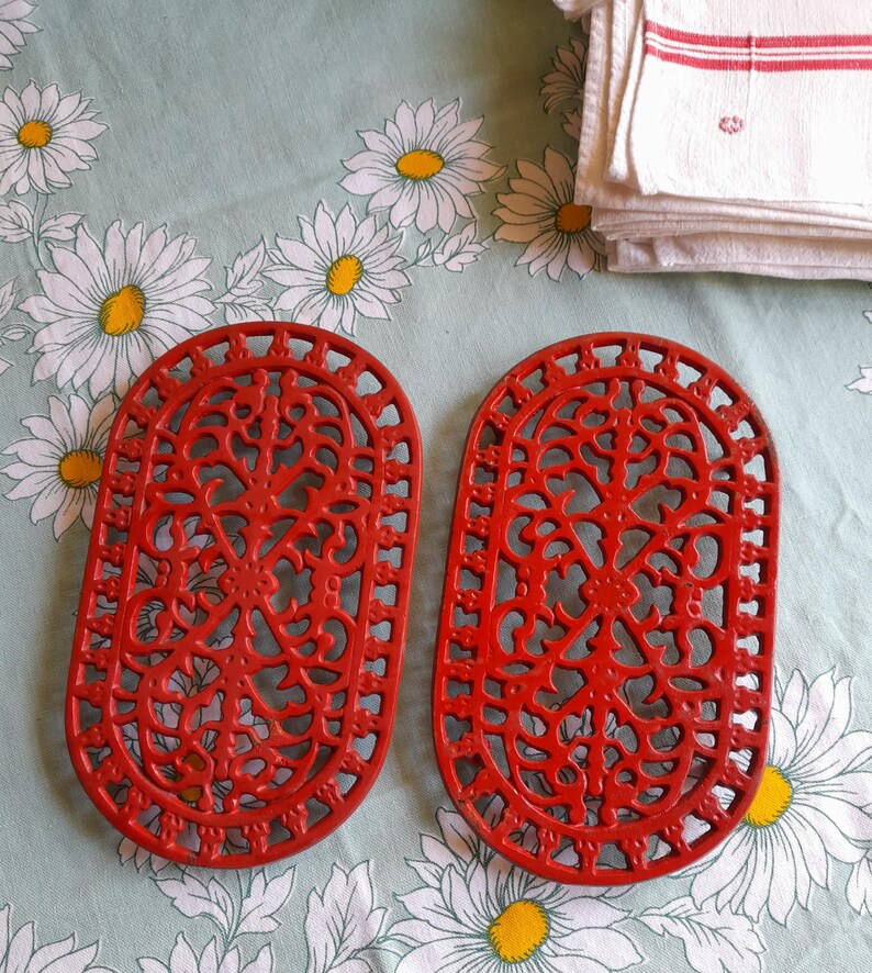 Two Red Enamel Trivets in Cast Iron Vintage French Decorative Stand, En