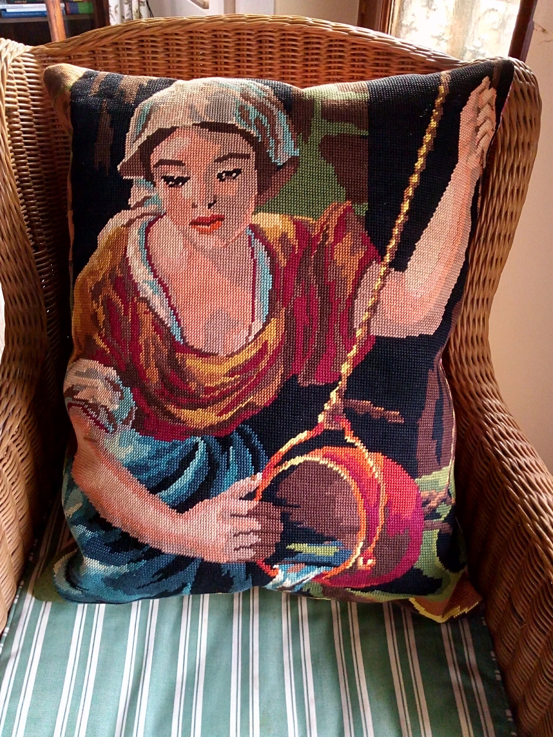 Grand Coussin de Tapisserie Vintage Fait Main - Cousu à La Vintage