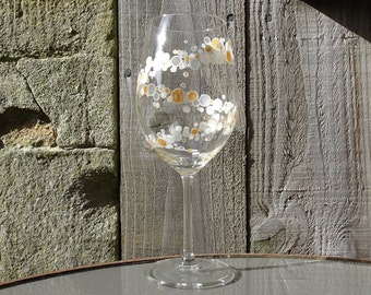 Gold pearl colour wine glass. Unusual hand painted bubble design. Gift for mum, grandma, her girl woman, friend, mother, birthday, Christmas