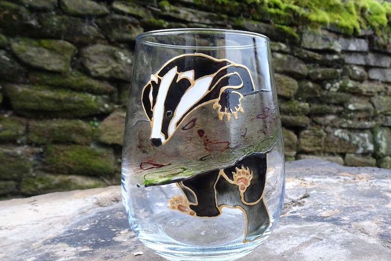 Hand painted badger wine glass. Unusual gift for friend, her, parent, mother, woman, wildlife lover, him, Birthday, thank you, Christmas image 6