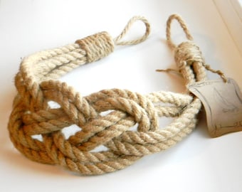 Curtain Holdback..Jute natural rope..Curtain Tie back..Nautical Decor..Carrick Bend Knot