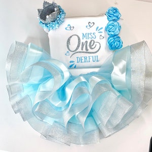 1st birthday girl outfit,Miss OneDerful tutu outfit,  baby girl first birthday outfit, cake smash outfit girl, princess 1st birthday