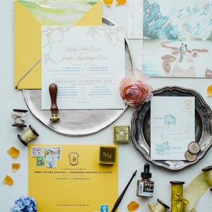 Faire-part de mariage typographique - feuille d'or, typographie bleue, fond aquarelle, doublure d'enveloppe, cachet de cire, carte