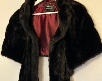 Vintage brown faux fur capelet, wrap, stole, 1950’s, size 14/16