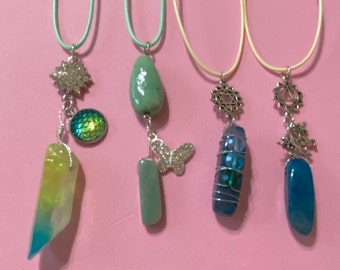 Crystal Pendants / Agate / Dyed Quartz Crystal Pendants
