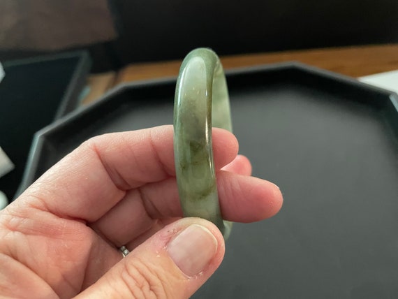 Jadeite bangle bracelet - image 2