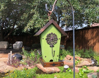 Rustic Bird Feeder - Hanging Bird Feeder - Cedar Wood - Country Green