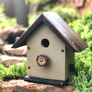 Handmade Cedar Birdhouse – Rustic Outdoor Wren & Chickadee House – Lake House Gray