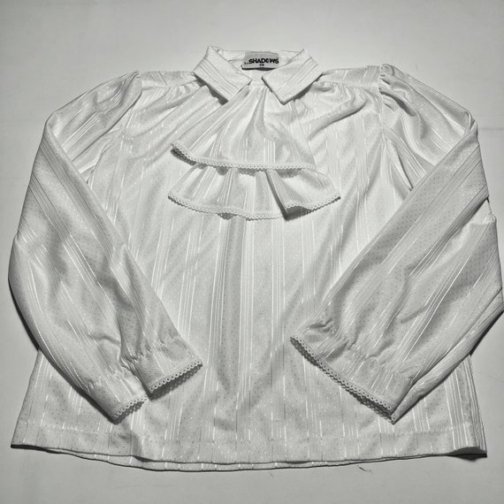 VTG 80s does 60s Women’s Blouse Bright White w/ I… - image 1