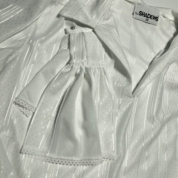 VTG 80s does 60s Women’s Blouse Bright White w/ I… - image 6