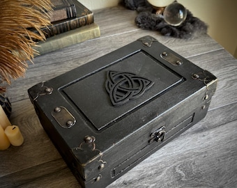 Handmade Altar Box - Triquetra Celtic Knot Design - Wiccan Ritual Tarot Tabletop Shadow Box