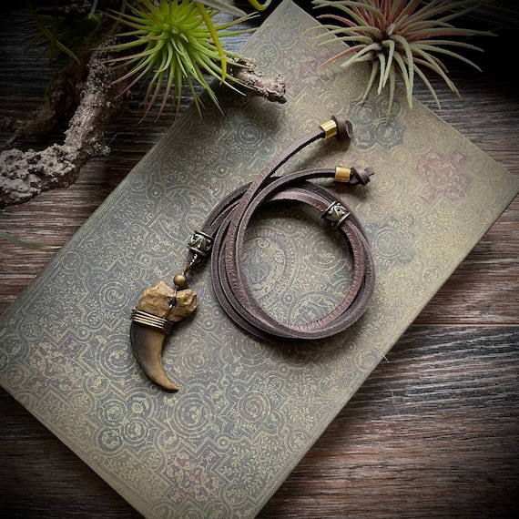 ＊Handmade Animal　ネックレス Bear Claw Replica Necklace: Native American Inspired Pendant