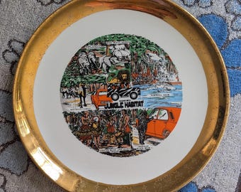 Rare 1970s Warner Brothers Jungle Habitat New Jersey Collectible Porcelain Plate with Gold Trim