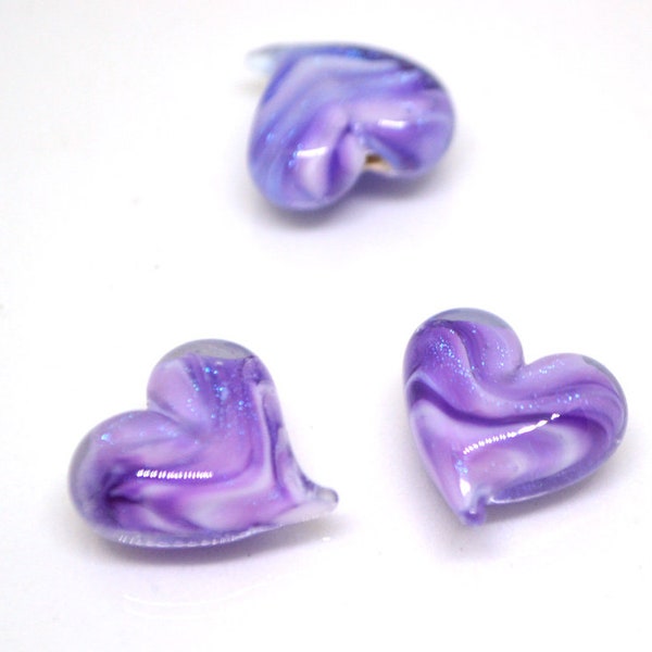 Perles pourpres de coeur d’étincelle, perle en verre de lavande, perle étincelante de forme de coeur de lampwork, perles faites main de charme de coeur de verre, perles demi-percées