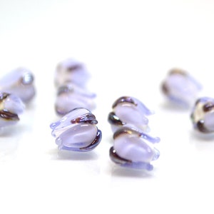 Lavender small lampwork beads, Light purple flower beads, Tiny glass beads, 7mm flower beads, Artisan lampwork