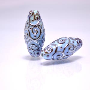 sky blue lampwork handmade bead oval swirl jewelry making artisan heavenly set silver mirror texture pendant curl rhombus wedding angelical image 5