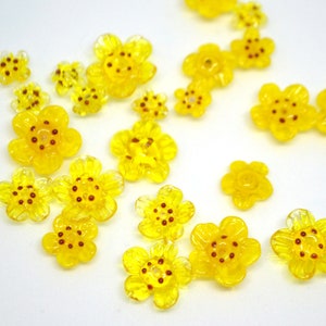 Sunny yellow flower glass beadsSet of 12pcsTransparentOpaqueArtisan LampworkBright yellowBead setSunshine yellowFloral lampwork bead image 1