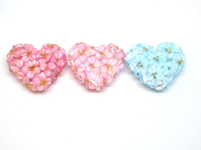 heart flower pendant glass heart pendant set of beads romantic jewelry making 3 heart pendant 3 sisters necklace floral art glass pendant image 4