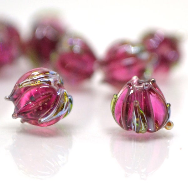 Pink Magenta flower beads, Berry floral beads, Pink yarrow glass beads, Very berry glass beads, 7mm flower beads, Artisan lampwork