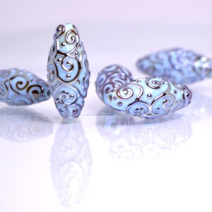 sky blue lampwork handmade bead oval swirl jewelry making artisan heavenly set silver mirror texture pendant curl rhombus wedding angelical image 9