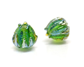 Emerald Green Lampwork Flower Beads, 10mm Floral Glass Beads