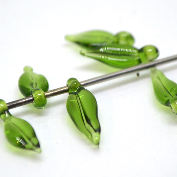 Green lampwork leaf beads Glass leaves Top drilled leaf beads Lampwork bead set Jewelry making Leaf charm Flower Floral Artisan lampwork