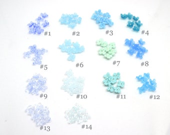 Sky blue small flower beads, Aqua blue glass flowers, cute flowers for embroidery, mini glass flowers, Blue wedding beads, Something blue