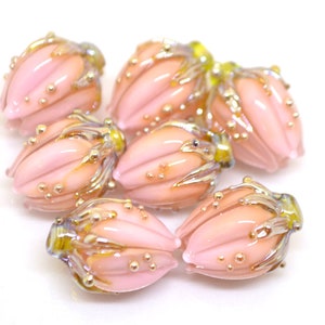 Pastel pink and gold flower glass beads, Pale pink beads, Artisan lampwork, Light pink beads, Floral glass beads