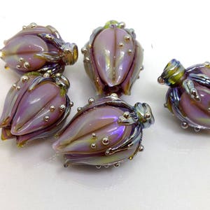 lavender glass flower handmade beads iridescent nothern light artisan lampwork flower beads for jewelry making glass beads purple glass bead