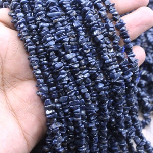 16&quot; Natural Blue Sapphire Chip Beads: 4-5mm Polished Gemstone Beads