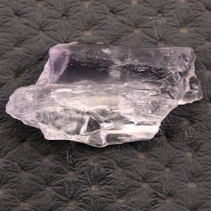 Natural Kunzite Gemstone Rough,64 Carat Unique 1 Piece Specimen Raw, Size 20x35 MM, Fine Quality Untreated Kunzite Raw, Wholesale Price Raw