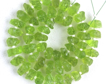 50 pezzi di peridoto grezzo naturale di qualità AAA, 6-8 mm, pietra preziosa di peridoto, gioielli estivi, pietra portafortuna di agosto, pietra di peridoto, prezzo all&#39;ingrosso