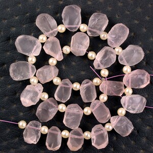 Beste Qualität 25 Stück natürliche Rosenquarz Roh, Rosa Quarz, ungleichmäßige Form Rough, Größe 7x11-9 x 13 MM, Rosa Schmuck machen, Großhandelspreis