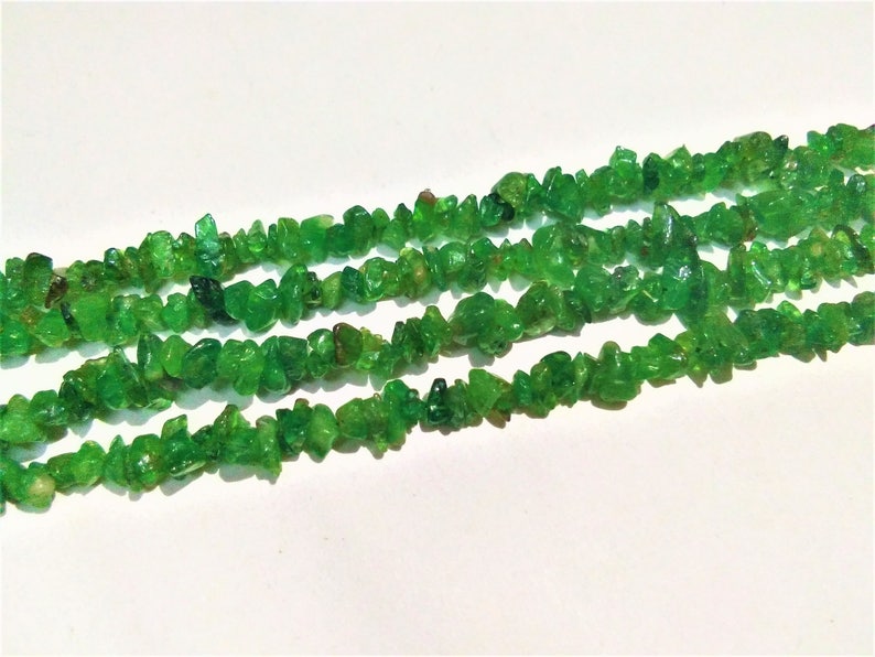 AAA Natural Tsavorite Rough Nuggets Beads Tsavorite Small Nuggets Beads,Tsavorite Stone Necklaces Jewellery. ON SALE