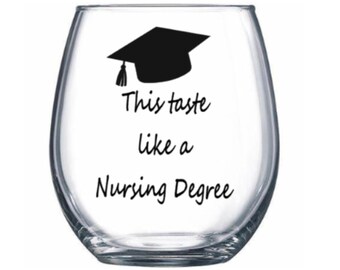 Nursing student gift. Nursing student wine glass. Nursing school gift. Nursing school wine glass. Rn wine glass. Nurse wine glass. Nurse