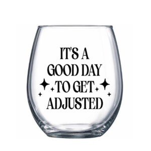 Chiropractor wine glass. Chiropractor gift. Chiropractor glass.