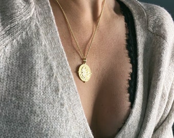 SALE Coin Disc Necklace 18k gold plated in Gift Box fashion jewellery