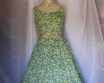 Vintage 1950's Floral Dress | Fit n Flare