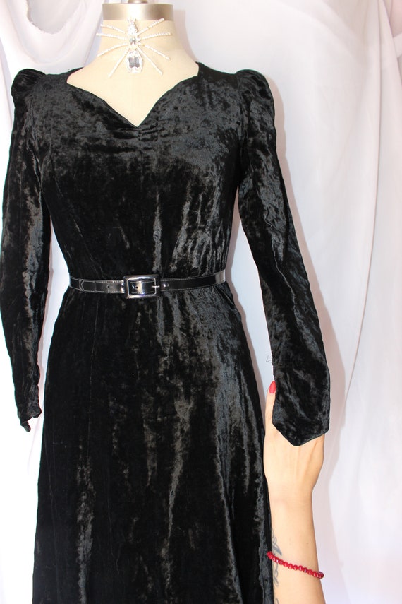 Vintage 1940s Black Velvet Dress | Vampira - image 3