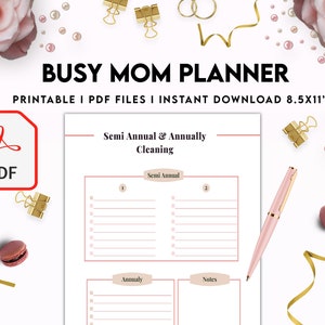 Puede incluir: Planificador PDF imprimible para mam&aacute;s ocupadas, con una lista de verificaci&oacute;n para tareas de limpieza semestrales y anuales. El planificador mide 8,5 x 11 pulgadas e incluye secciones para notas.