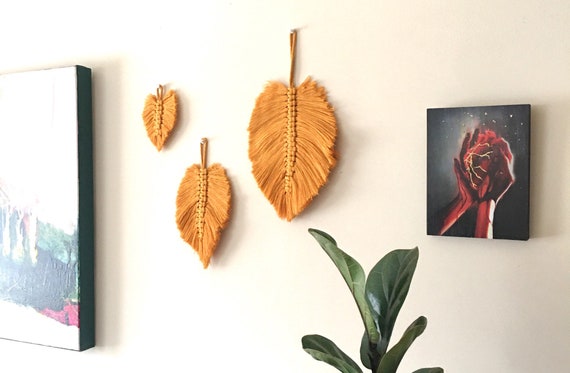 Modern Macrame Feather Wall Hanging, Macrame Leaf, Macrame Wall Art, Modern Bohemian Home Decor, SET OF THREE