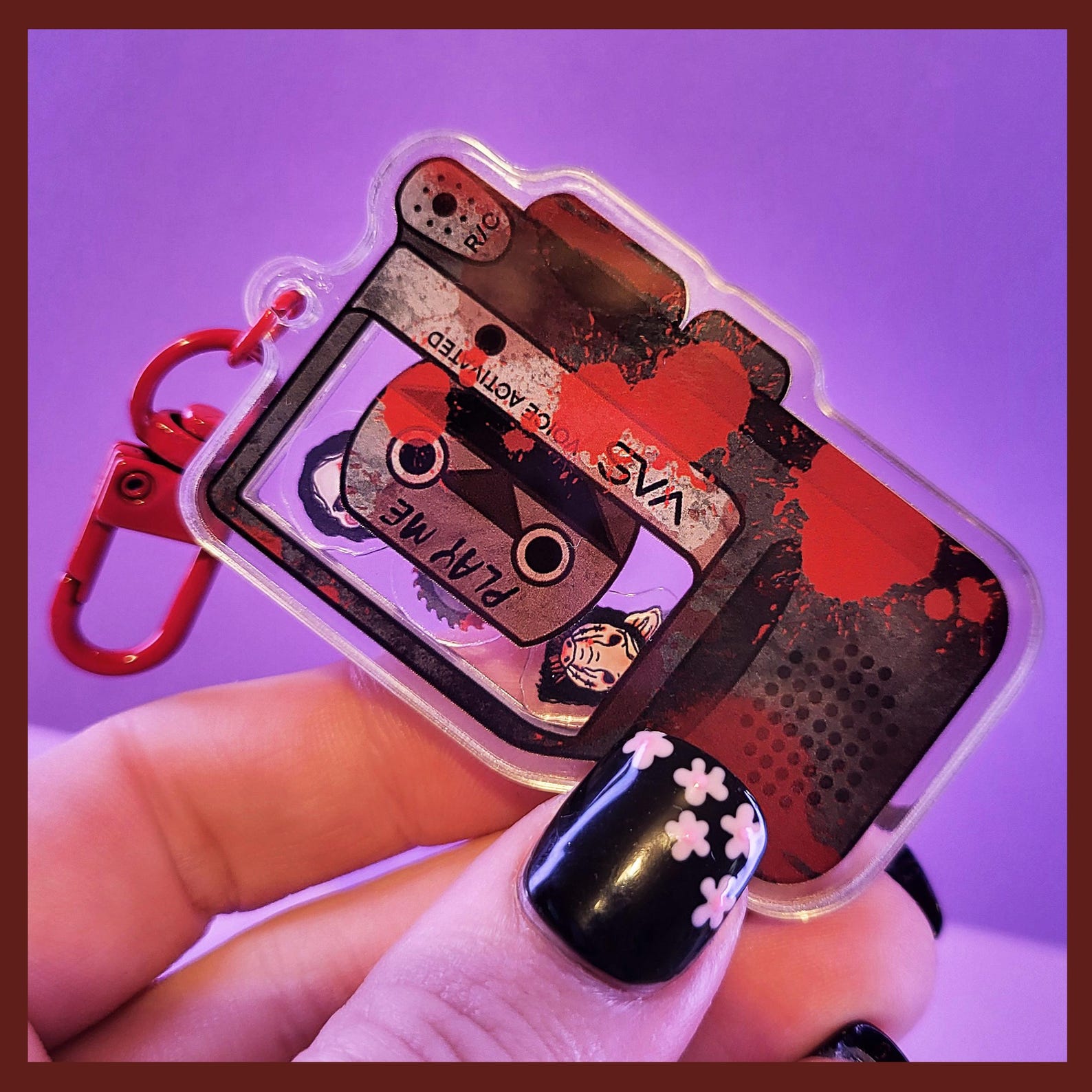 Saw Themed Tape Recorder, Horror Scary Halloween Gift, Interactive Shaking Acrylic Charm Keychain for Bags, Keys and Accessories