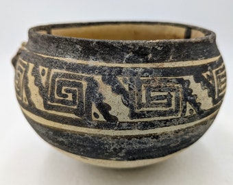 Pre-Columbian Decorated Pottery Bowl
