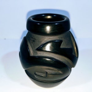 Santa Clara Pueblo Pottery by Gracie Naranjo