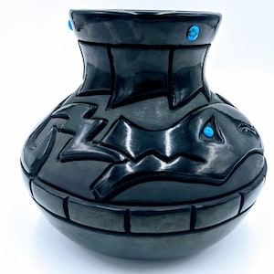 Santa Clara Pueblo Pottery by Phyllis & Marlin Hemlock