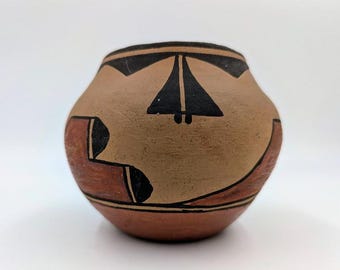 Pretty Zia Pueblo Pottery Bowl