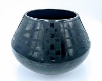 Fine 1920s Maria Martinez Pottery Bowl