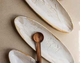 SET of 3 hand-shaped serving dishes, stoneware, handmade ceramics